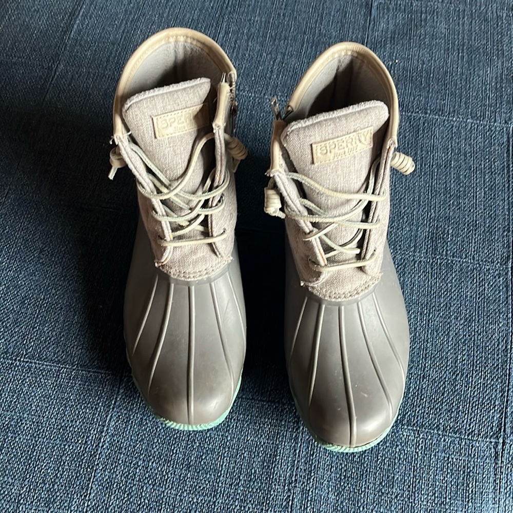 Sperry boots - excellent used condition